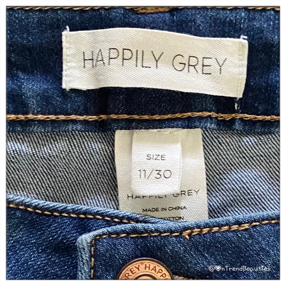 Versatile Happily Grey Flare Dark Wash Blue Jeans - Picture 9 of 13